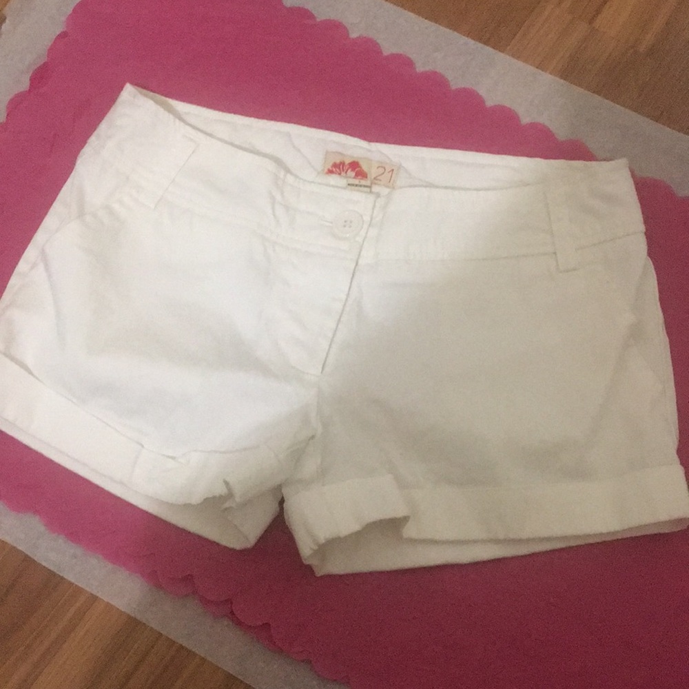 Forever 21 women white cuffed shorts